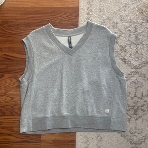 Vuori Sweater Vest